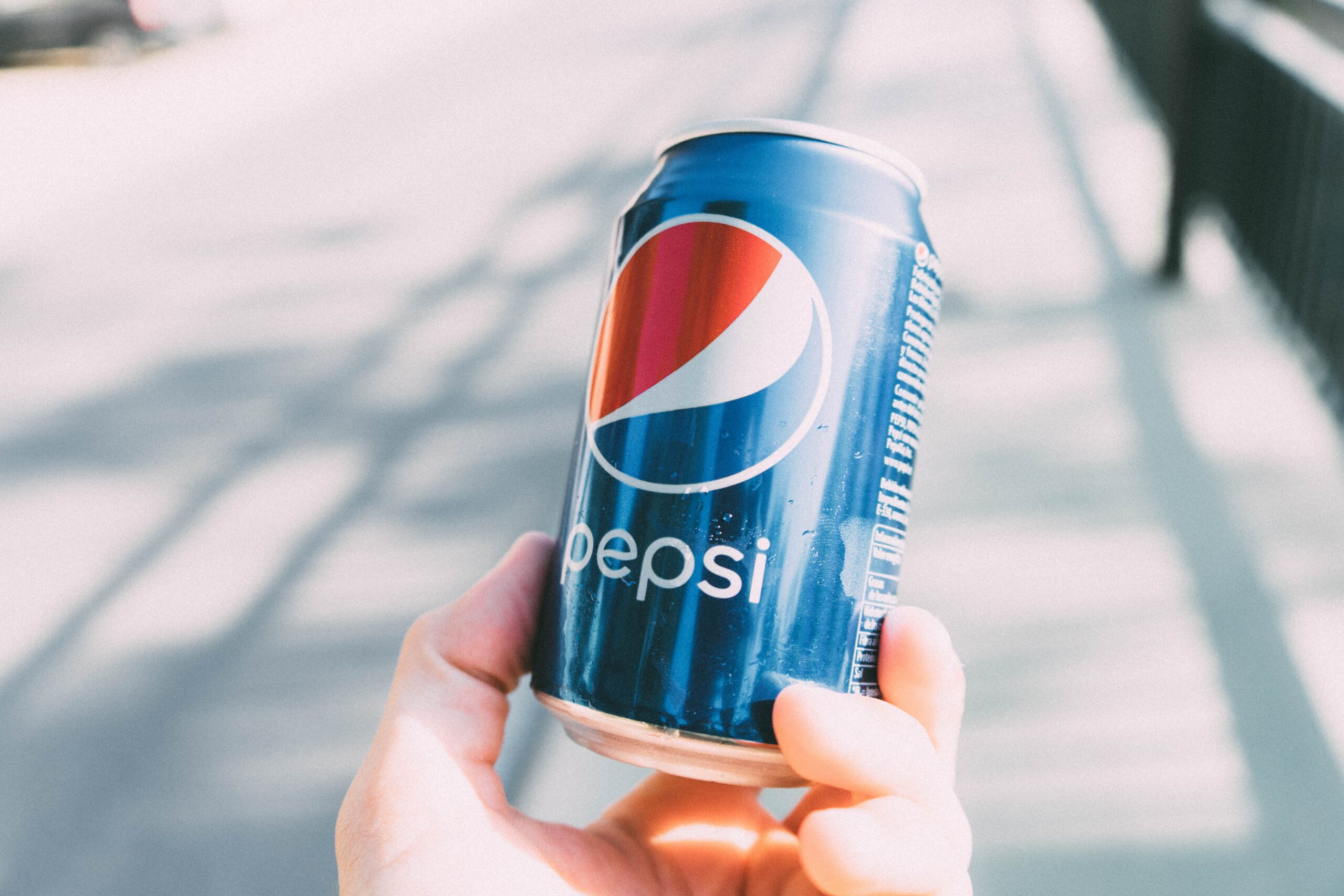 Coca-Cola vs. Pepsi: Logo-Designs im Vergleich