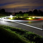 Kreisverkehr bei Nacht