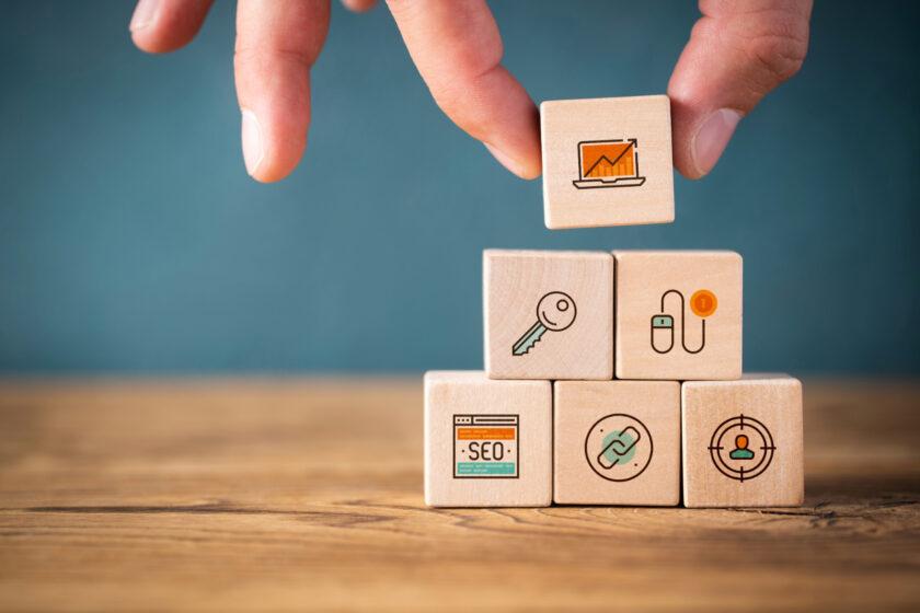 Marketing trotz KI: 9 Prinzipien, die auch 2025 zählen